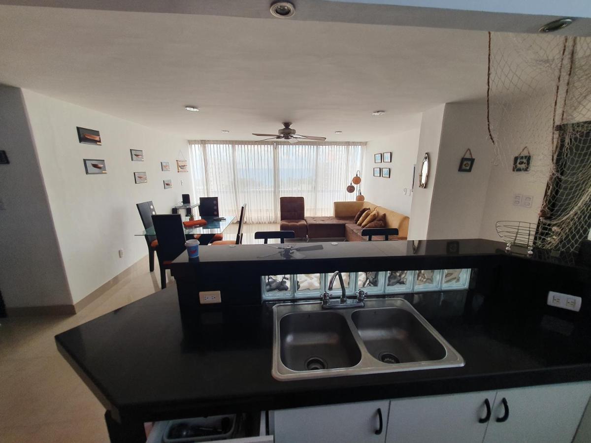 Acogedor Con Excelente Vista Al Mar. Apartamento Santa Marta (Magdalena)